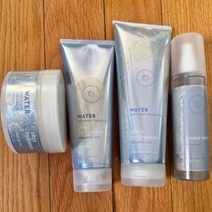 Bath & Body Works Water Ultra Hydration Set - Blue and White